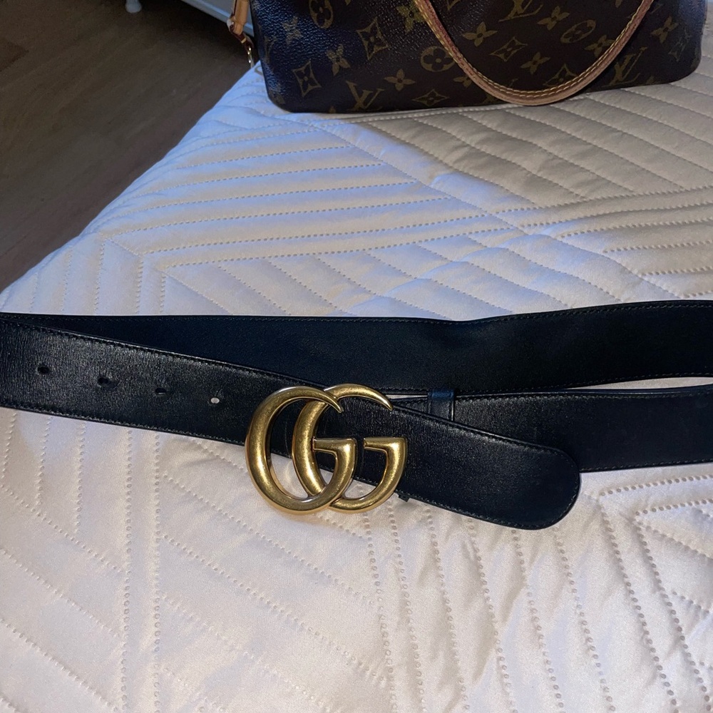 Authentic Gucci Black Belt with Gold GG Buckle - Picture 3 of 5